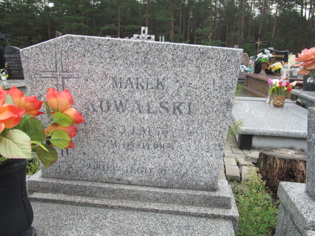 Marek Kowalski Wierna Rzeka - Grobonet - Wyszukiwarka osób pochowanych