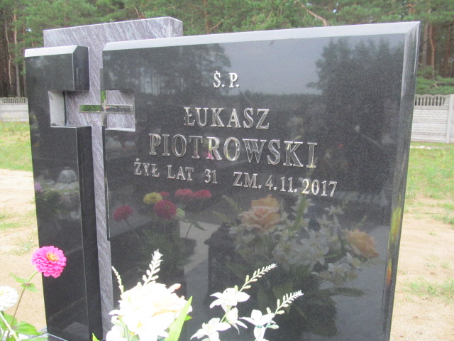 Łukasz Piotrowski Wierna Rzeka - Grobonet - Wyszukiwarka osób pochowanych